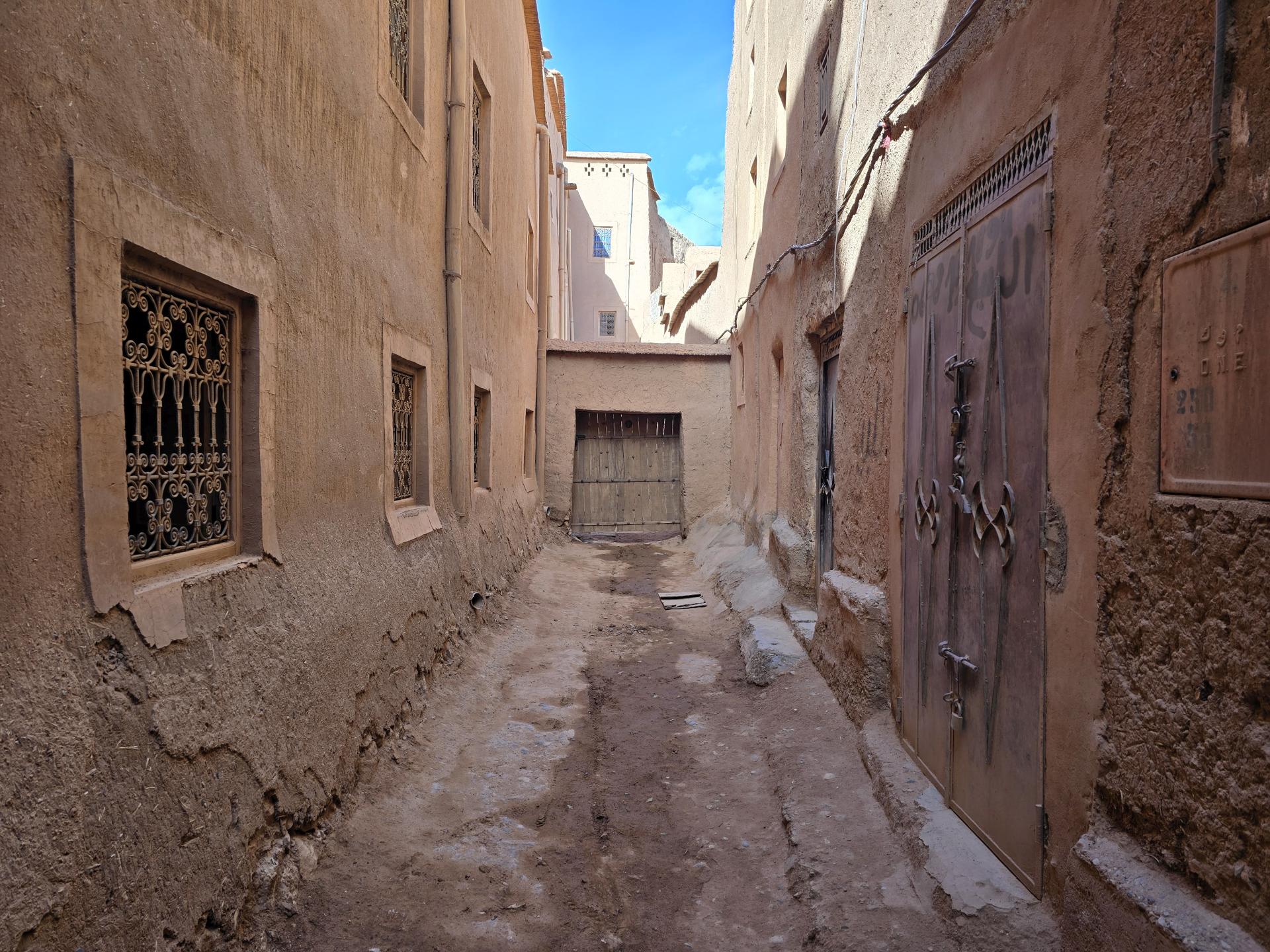 улица в Тингире